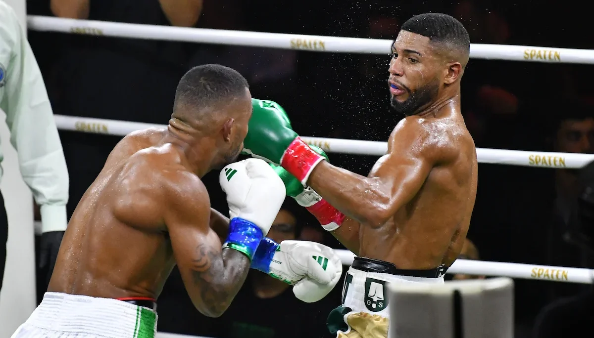 Boxe: Herbert Conceição vence Esquiva Falcão no Spaten Fight Night