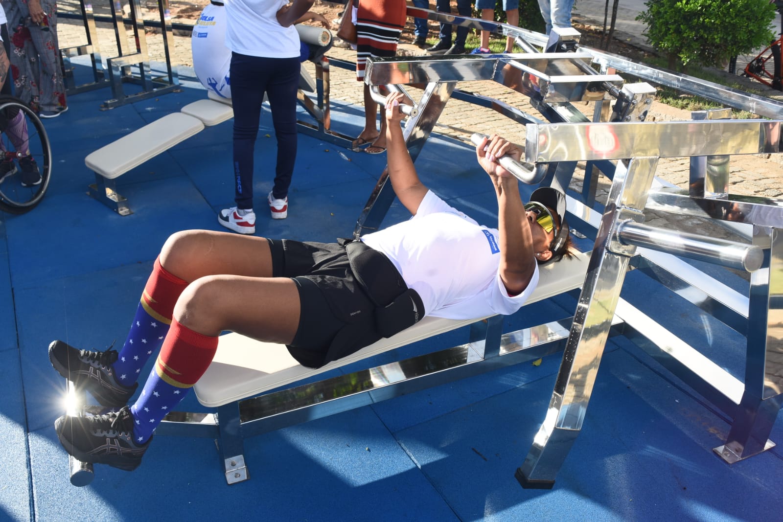 Primeira Academia Salvador ao ar livre é inaugurada no Dique do Tororó