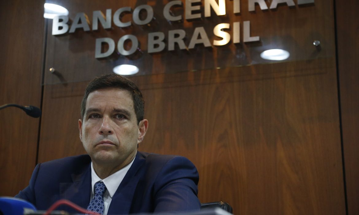 Lula dispara que "Campos Neto é um adversário político e ideológico"
