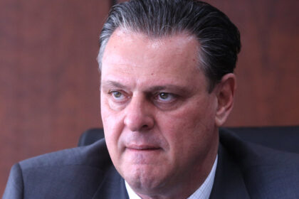 Ministro da Agricultura diz que governo pode desistir de leilão do arroz