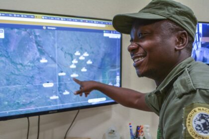 Nascem no parque da Gorongosa escolas e centros de saúde resilientes
