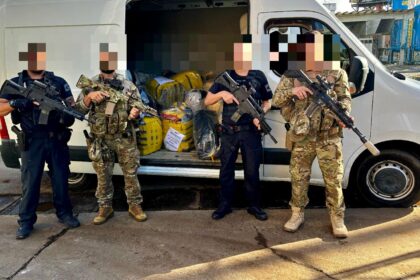 PF incinera 1,5 tonelada de drogas em Camaçari e Salvador.