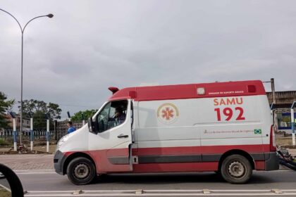 Registro de acidente com vítima na Av. Jorge Amado