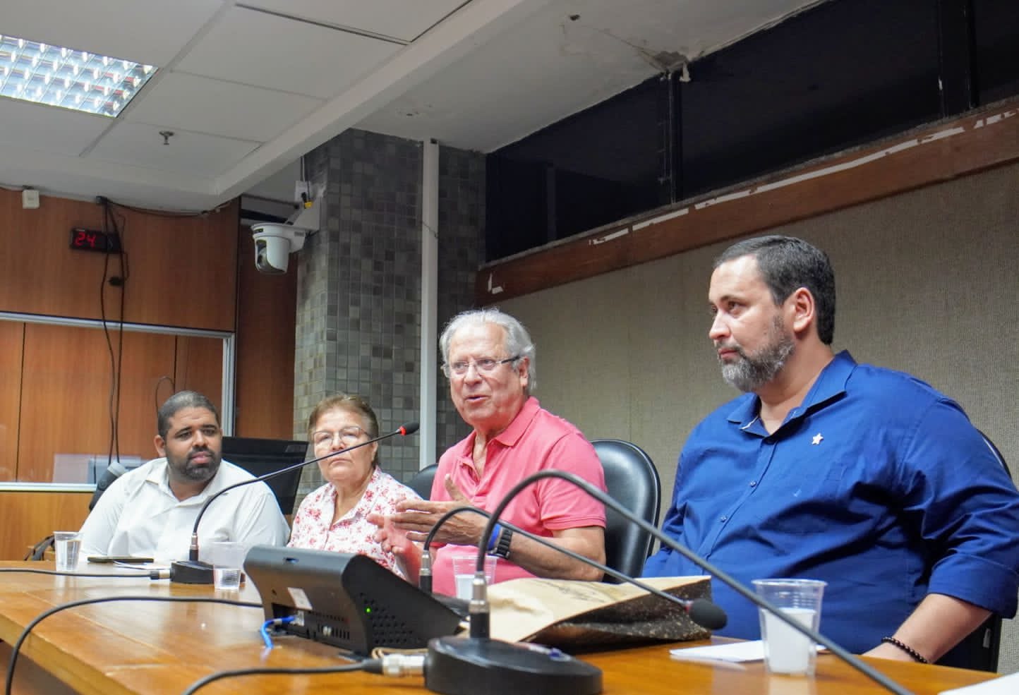 José Dirceu e lideranças petistas discutem táticas para fortalecer o PT na Bahia