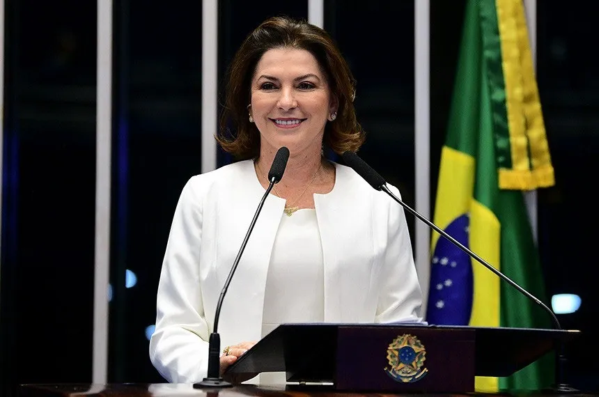 Investigada por 8/1, Rosana Martinelli assume cargo de senadora pelo MT