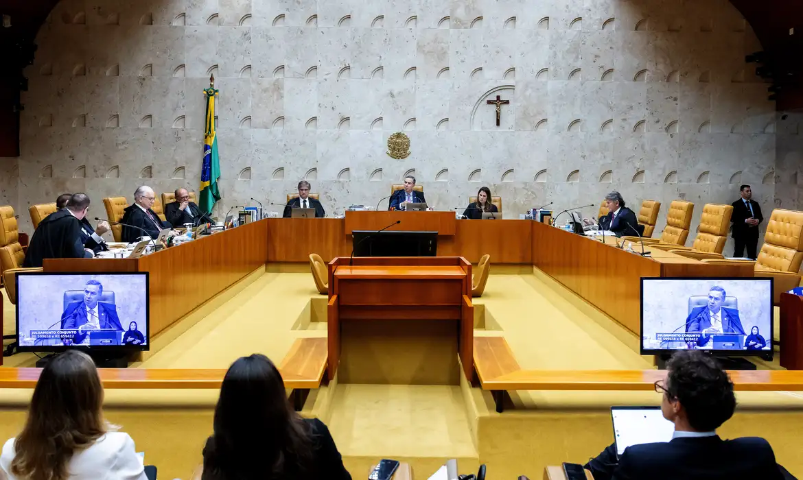 STF: parentes podem chefiar Executivo e Legislativo ao mesmo tempo