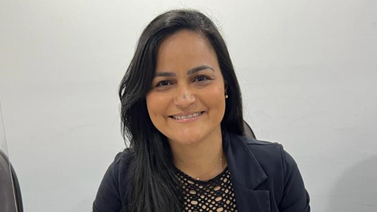 TSE dá vitória a Débora Régis e derruba representação contra vereadora