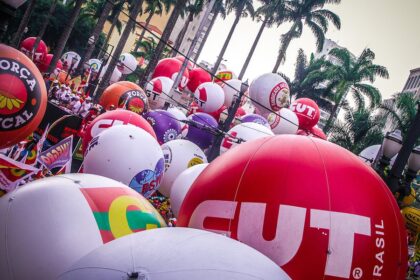 Total de sindicalizados no Brasil alcança menor patamar desde 2012