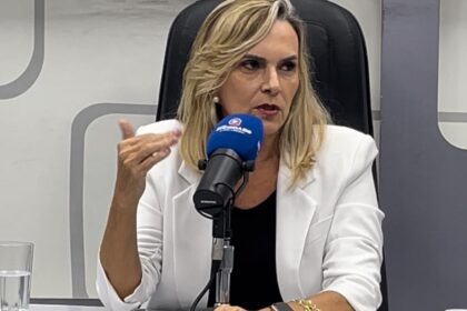 "Tem vereador sendo obrigado a pagar até R$500 a traficante para entrar numa comunidade", diz Kátia Alves