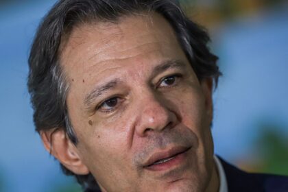 Audiência de Haddad com papa Francisco é adiada para quinta-feira