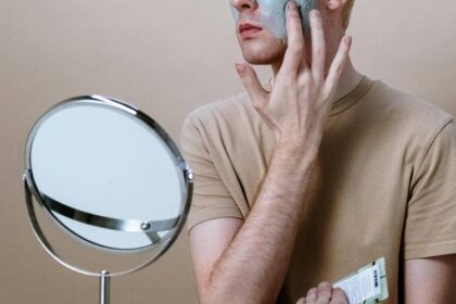 Especialista indica como cuidar da pele masculina no inverno.