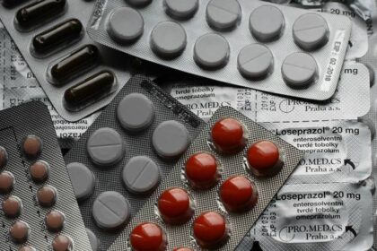 Taxa de importação não afetará medicamentos particulares.