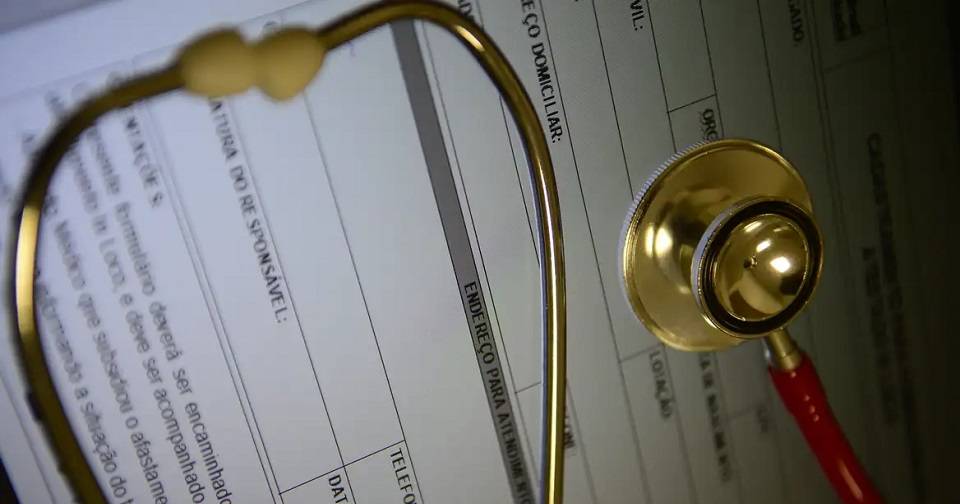 Golden Cross suspende venda de planos de saúde e precisa explicar à ANS