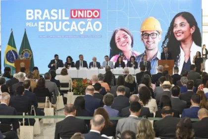 Governo destina R$ 5,5 bi para obras e novos campi universitários