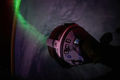 Astronautas da Starliner têm que esperar para voltar para a Terra