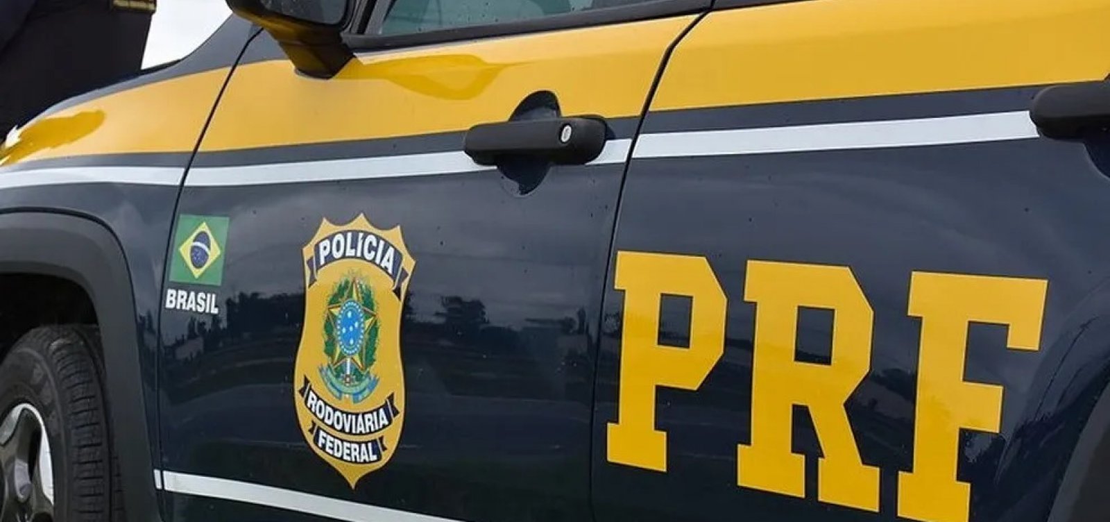 Operação policial recupera veículos e prende suspeitos em Salvador