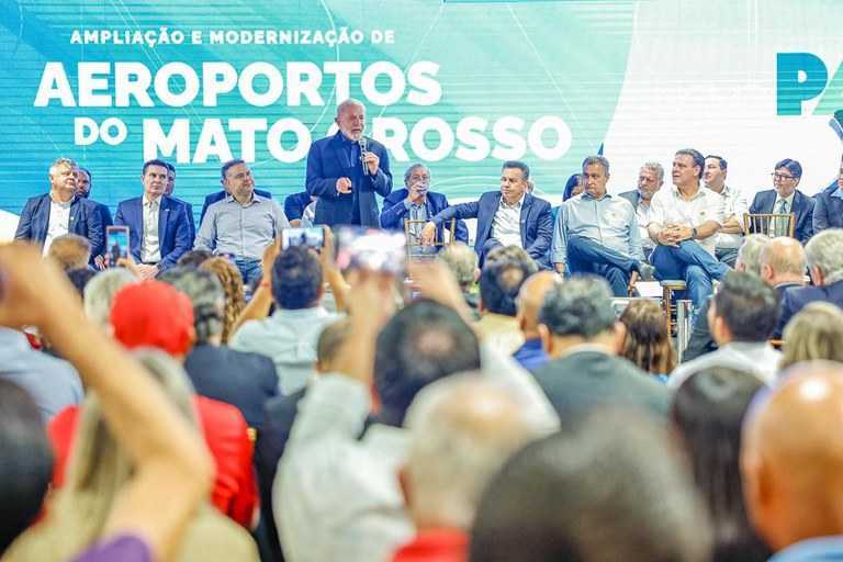 Lula inaugura obras de expansão de aeroportos em Mato Grosso: "O Brasil é grande"