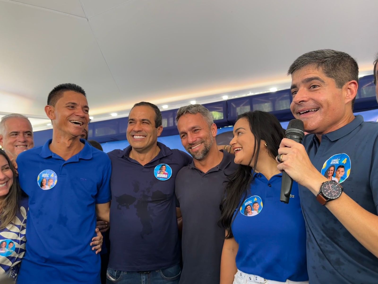 ”Vamos tirar Lauro de Freitas do vermelho e botar no azul“, diz ACM Neto em convenção de Débora Régis