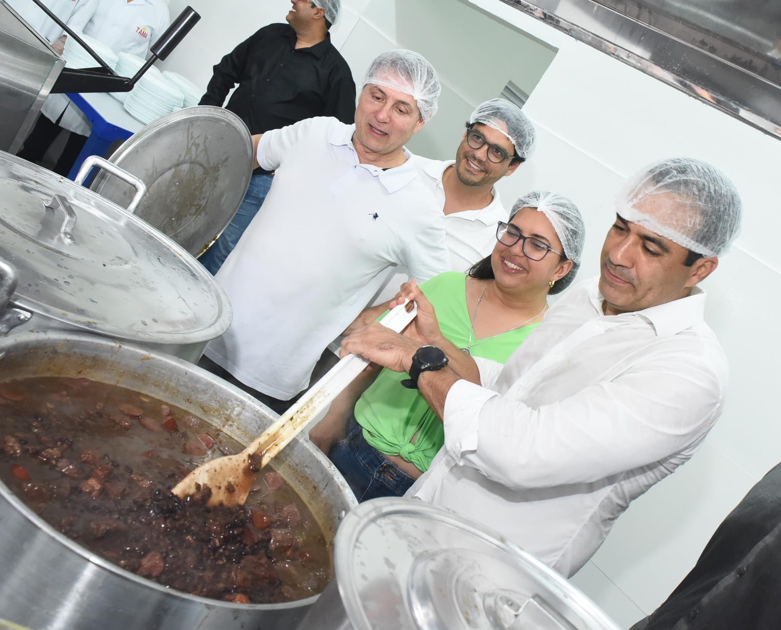 Bruno Reis inaugura mais dois Restaurantes Populares e chega a nove unidades