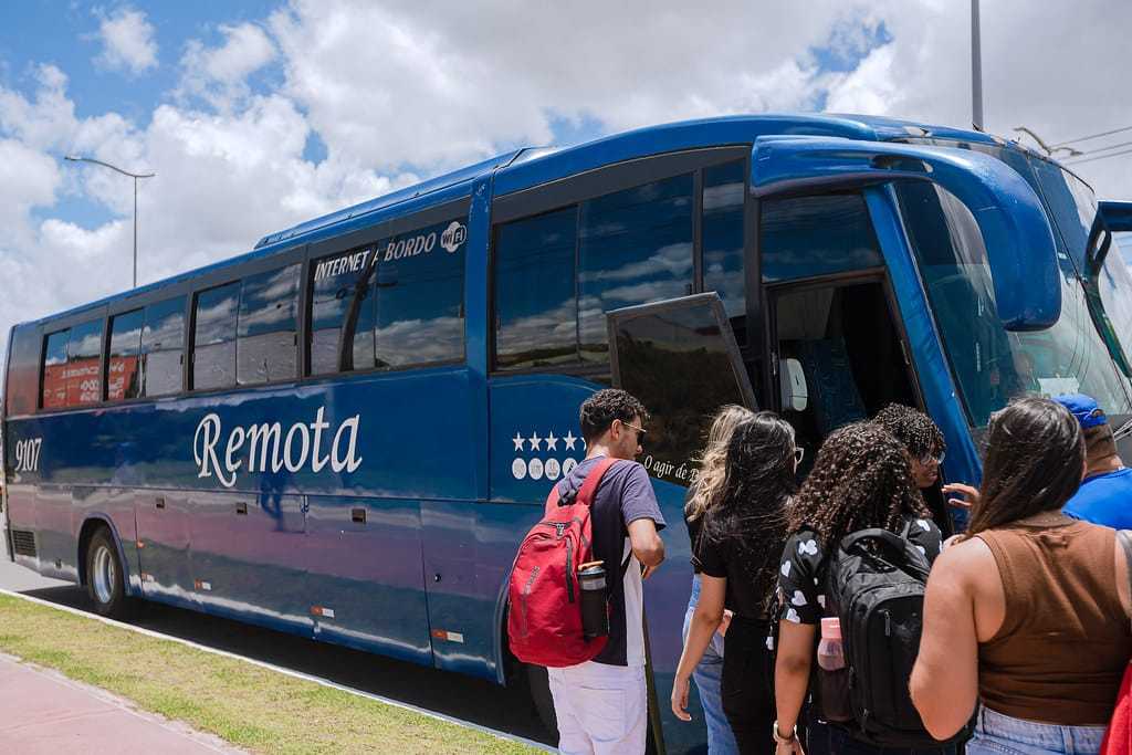 Cadastro de novos alunos para transporte universitário em Camaçari começa hoje