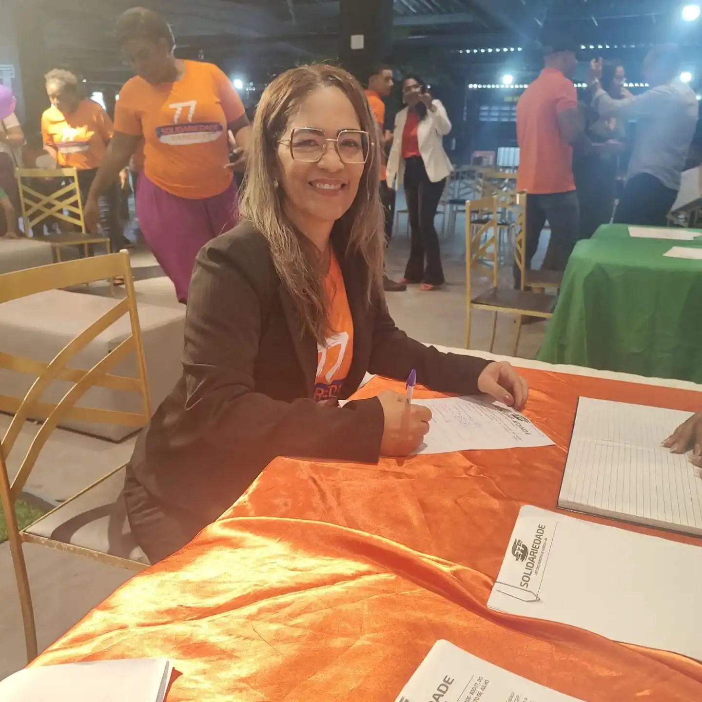 Elena Souza Oficializa Candidatura a Vereadora em Candeias
