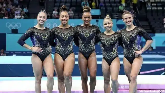 Jogos de Paris: Equipe feminina de ginástica artística conquista medalha de bronze