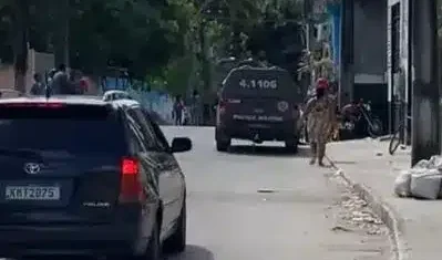 Família refém em Barra do Pojuca liberada após entrega de trio