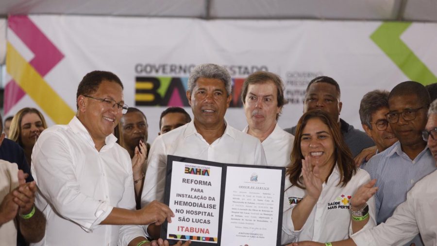Jerônimo entrega unidades habitacionais e anuncia novas obras em Itabuna