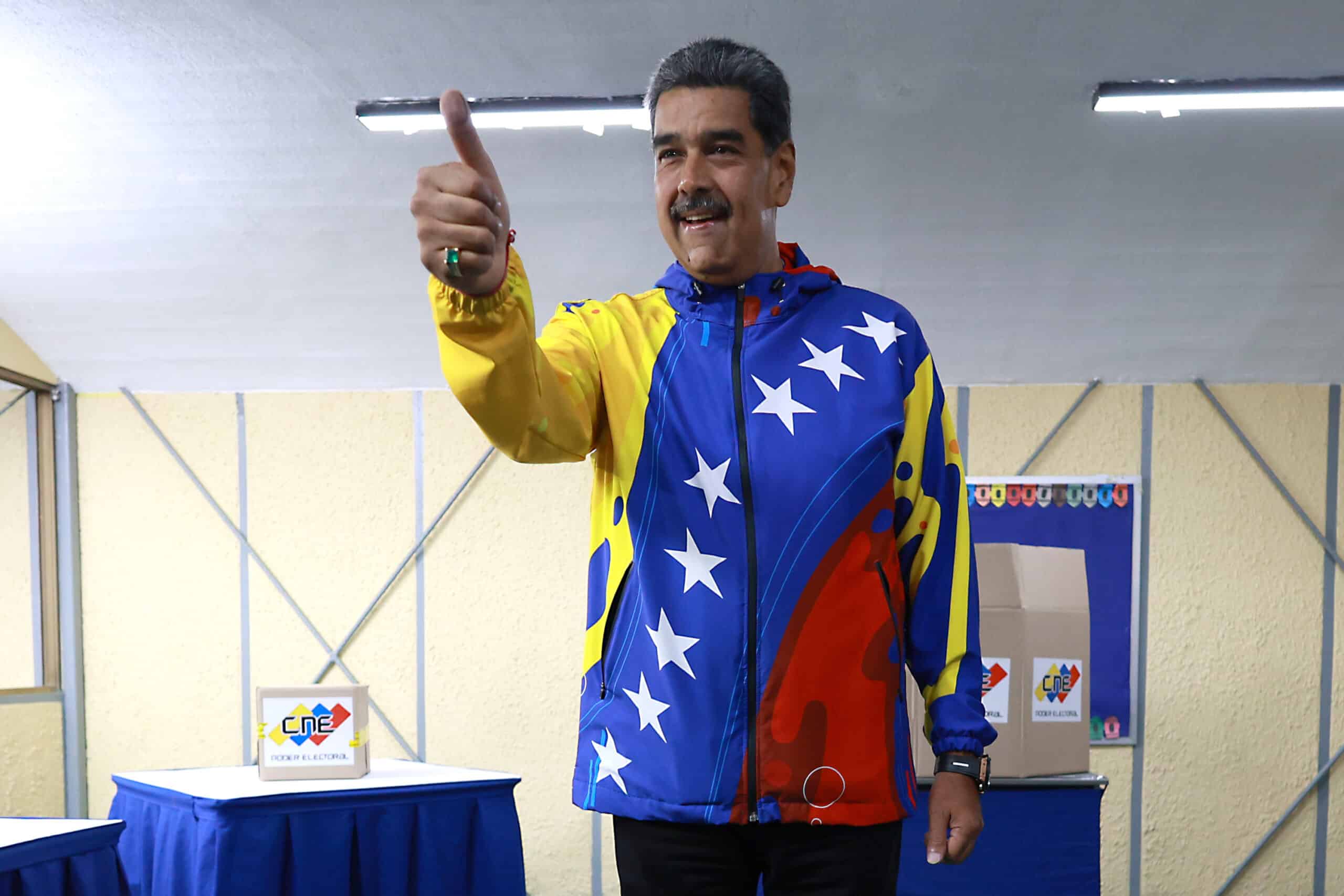 Maduro reforça controle na Venezuela. Qual o próximo passo?