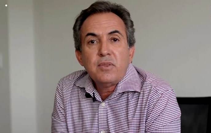 Em último ano do mandato, prefeito de Coité lança programa para visitar eleitores e é criticado por oposição