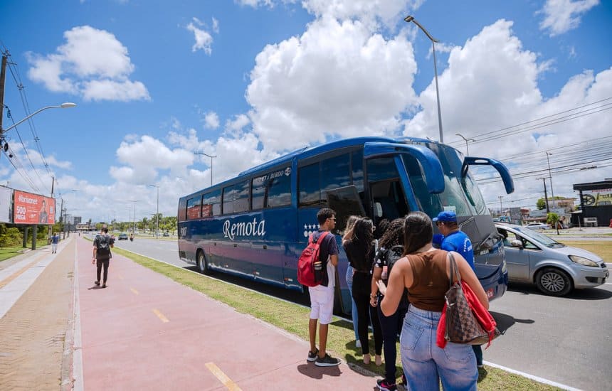 Recadastramento transporte universitário termina hoje