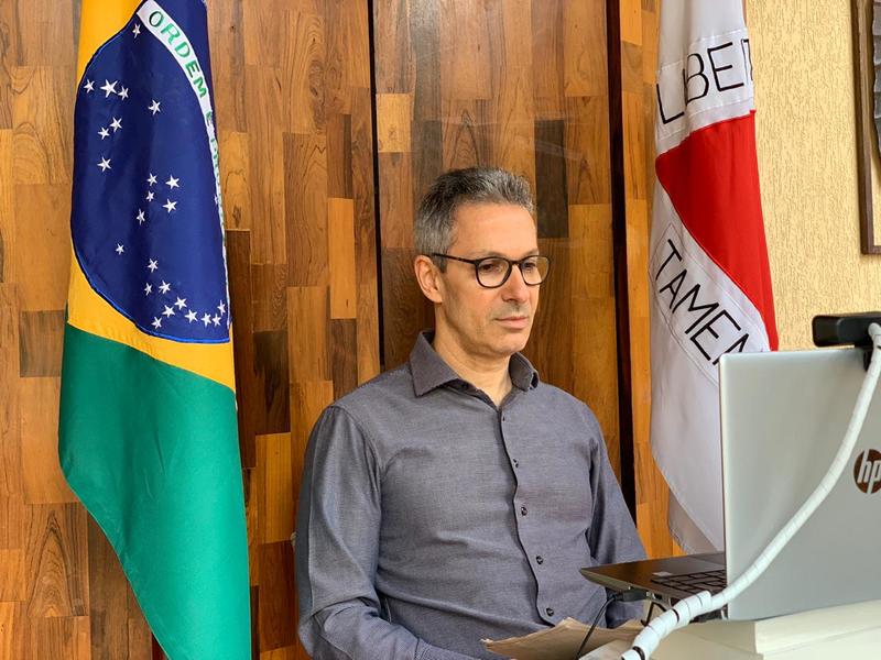 Zema coloca nome à disposição da direita para concorrer à presidência em 2026