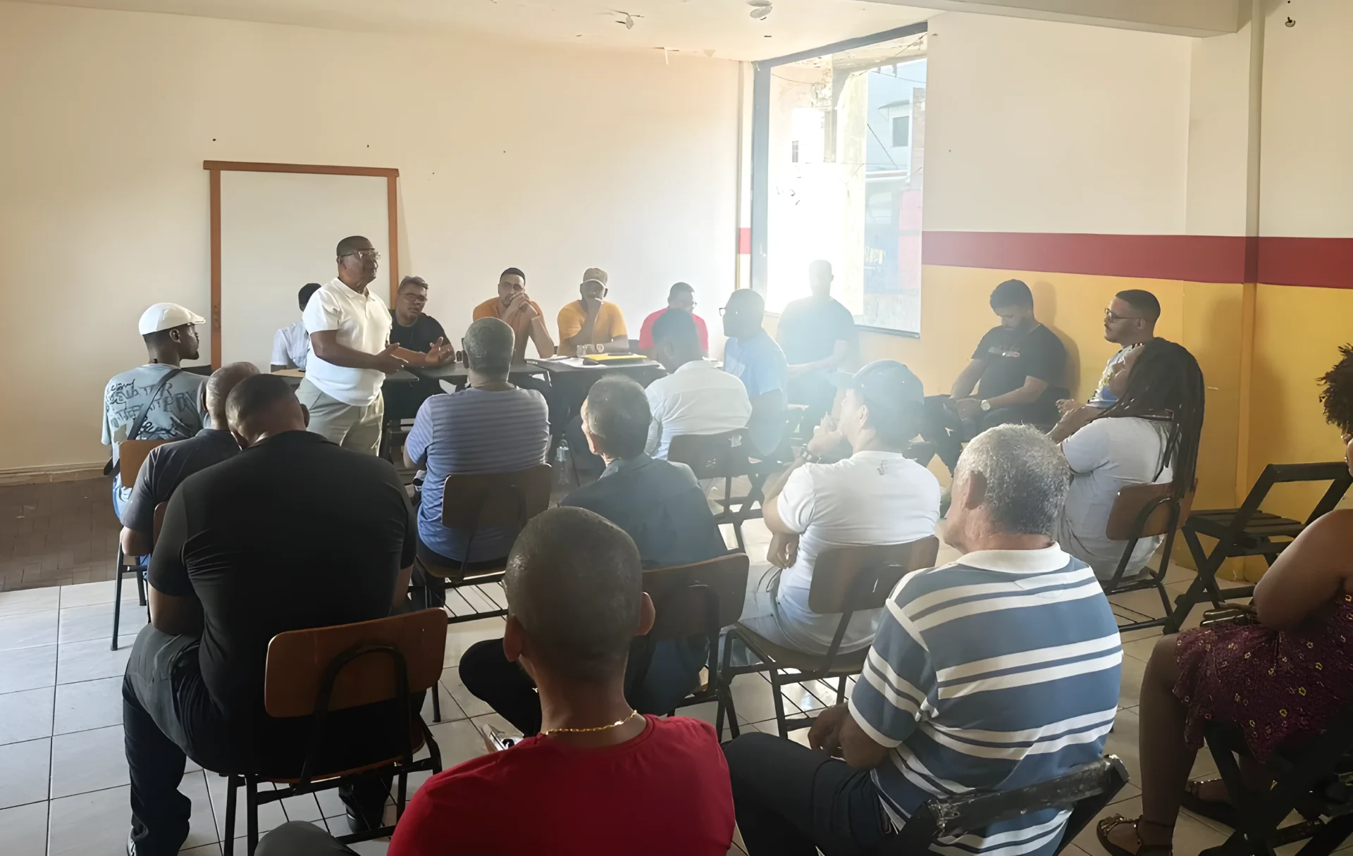Sociedade Filarmônica Lira Candeiense Realiza Assembleia Geral com Foco na Revitalização