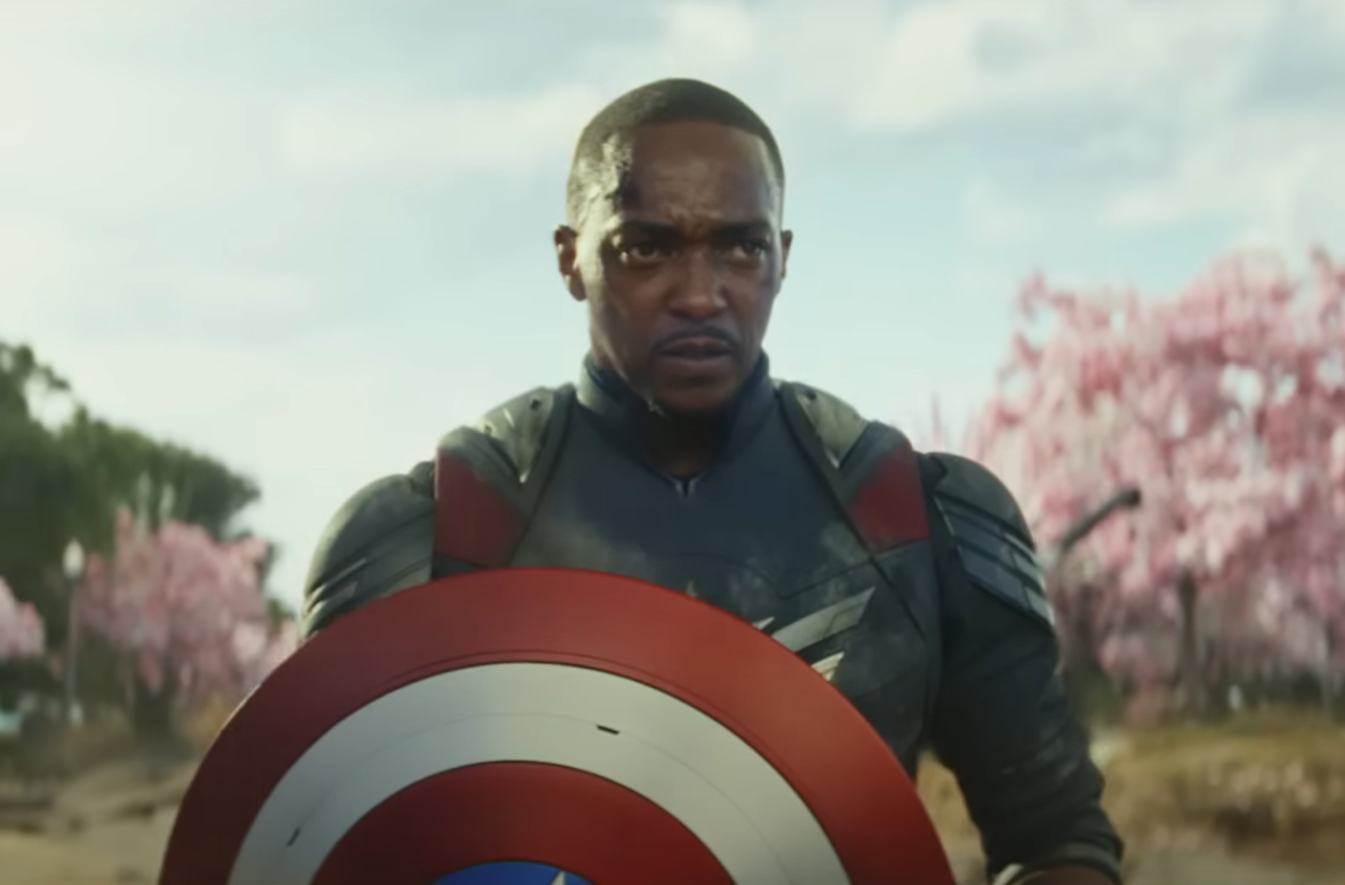 trailer revela luta contra Hulk Vermelho