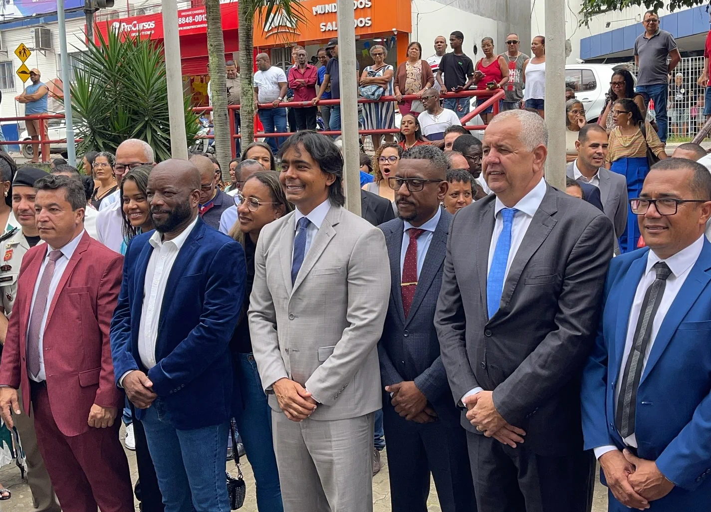 Fogo Simbólico: Prefeito de Candeias Destaca Eriton Ramos e Novas Obras na Cidade
