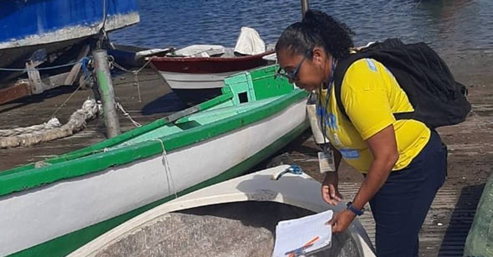 Zoonoses combate dengue e leptospirose em ilhas de Salvador.