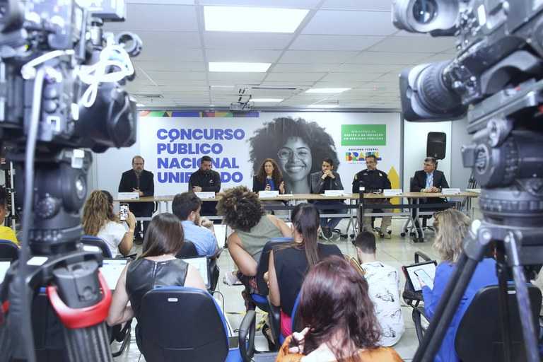 Recorde: 1 milhão de candidatos realizaram as provas do Concurso Nacional Unificado