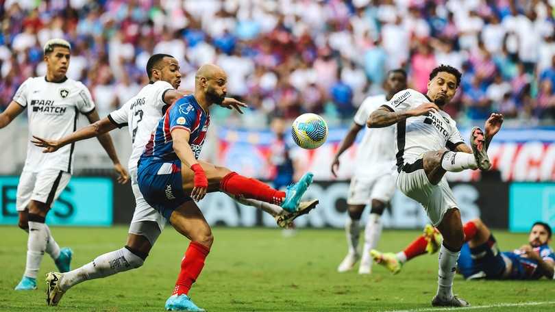 Rapidinhas da Série A: O favoritismo do Bahia, o "paredão" John e o apagão do Vitória