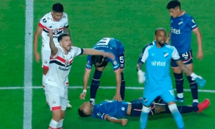 Boletim aponta piora na saúde do jogador Izquierdo do Nacional-URU