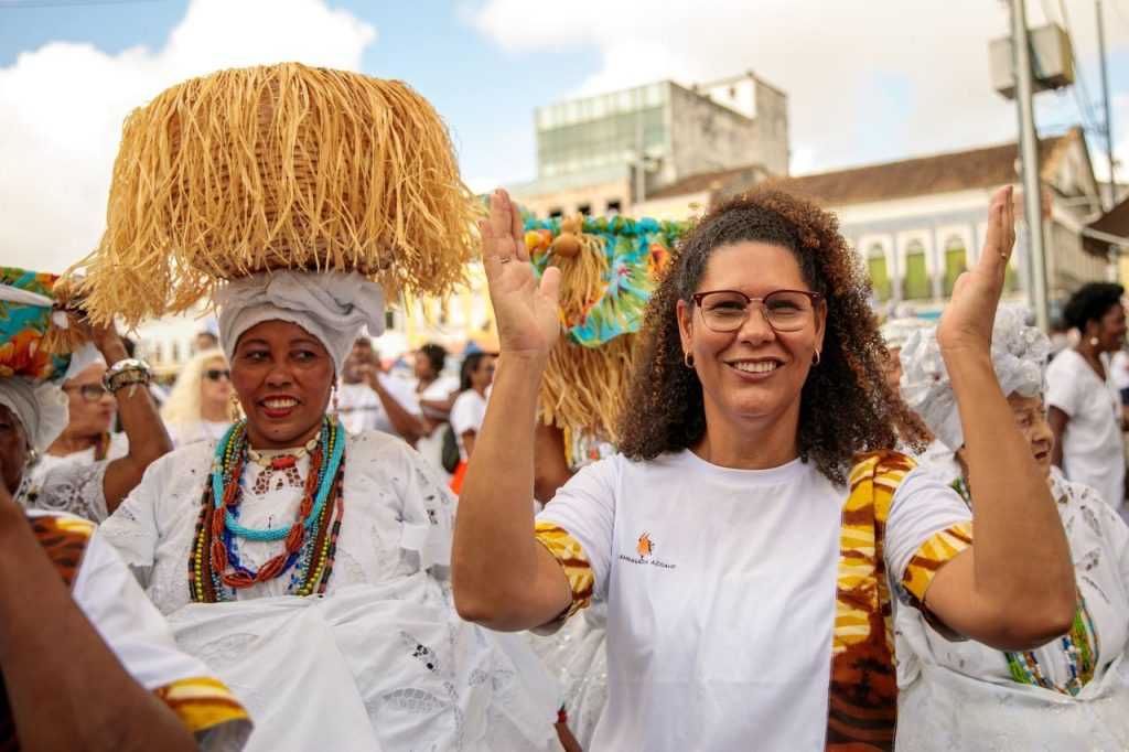 "Vamos construir uma Salvador pra toda gente", afirma Fabya na Caminhada Azoany