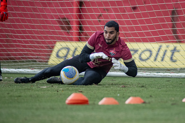 Vitória enfrenta Cuiabá no Barradão em confronto decisivo do Z4