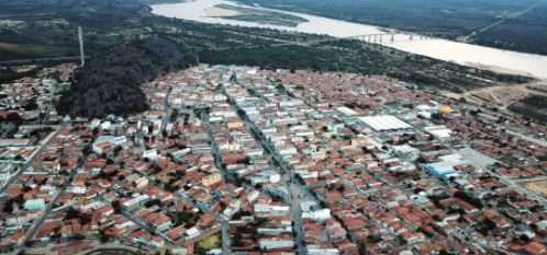 Ataque fatal: mulher é assassinada a facadas em Bom Jesus da Lapa.