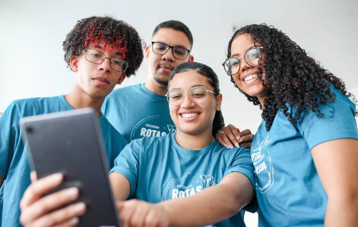 Cursos gratuitos são oferecidos para jovens de baixa renda na Bahia
