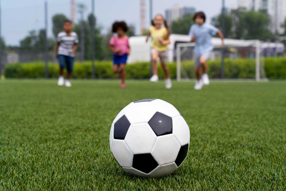 Benefícios duradouros para o coração ao praticar esportes na infância e adolescência