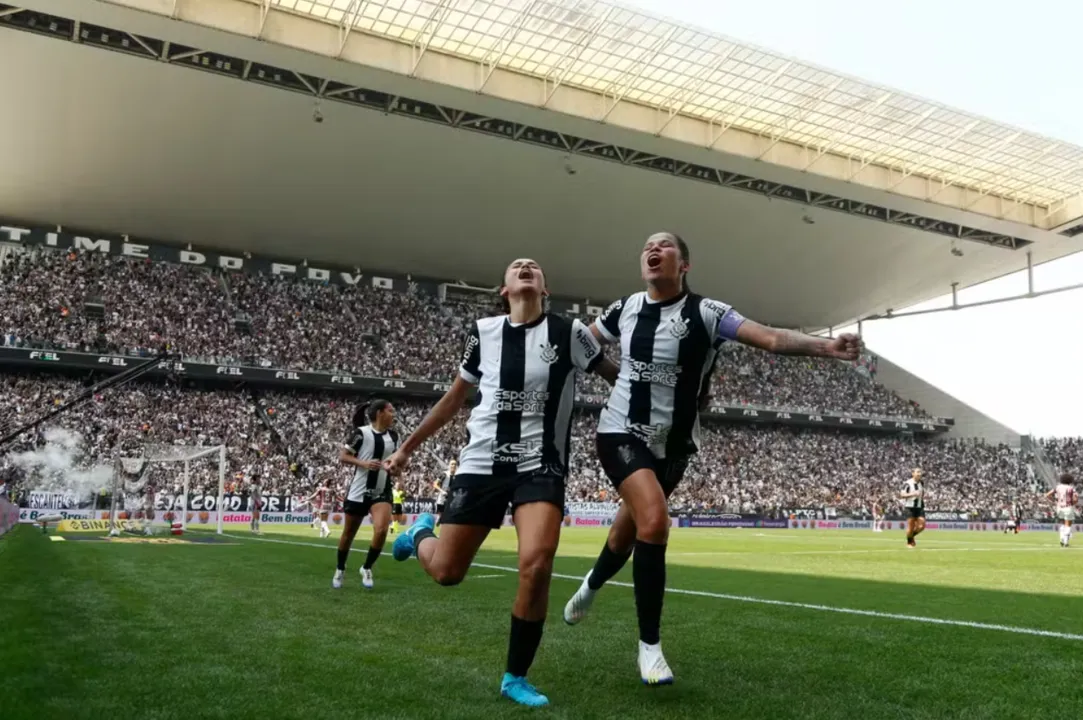 Corinthians vence o São Paulo e conquista o penta no Brasileirão Feminino