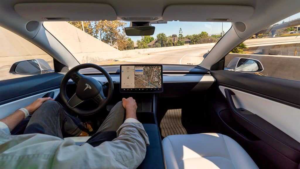 Cybertruck vai (finalmente) ter piloto automático, diz Tesla