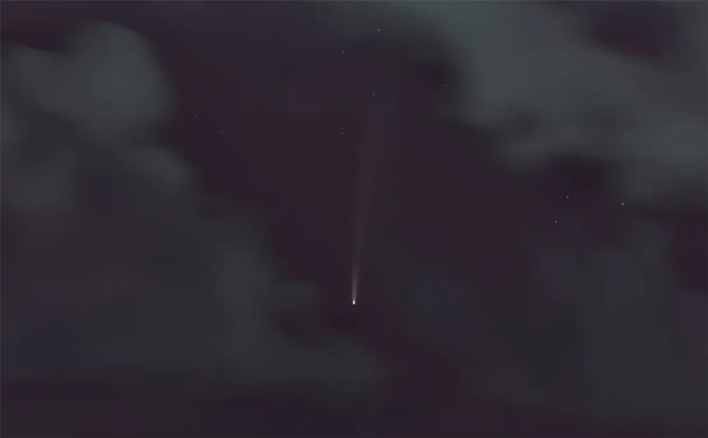 “Cometa do Século” sobrevive a encontro com o Sol