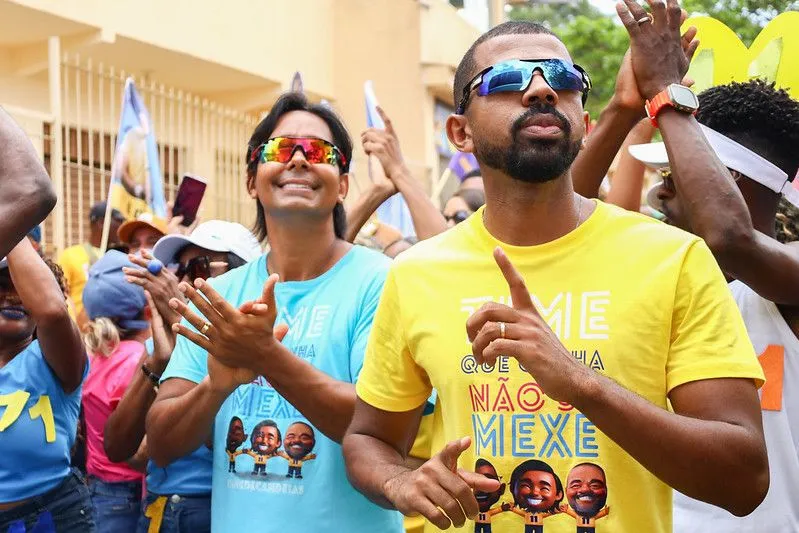 Caminhada do time do 11 movimenta distrito de Passé com grande adesão popular