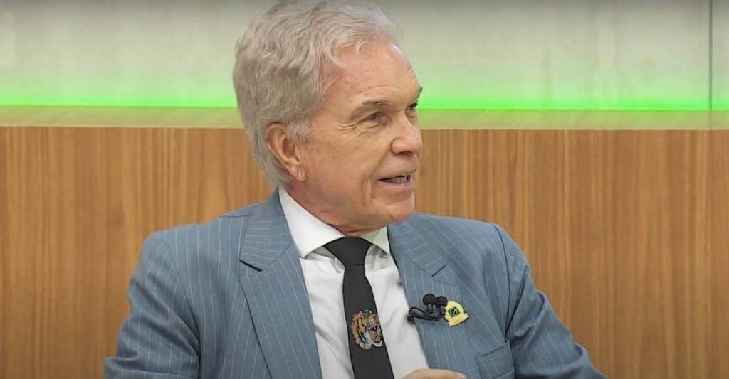 Cirurgia plástica acessível traz felicidade com autoimagem, diz especialista