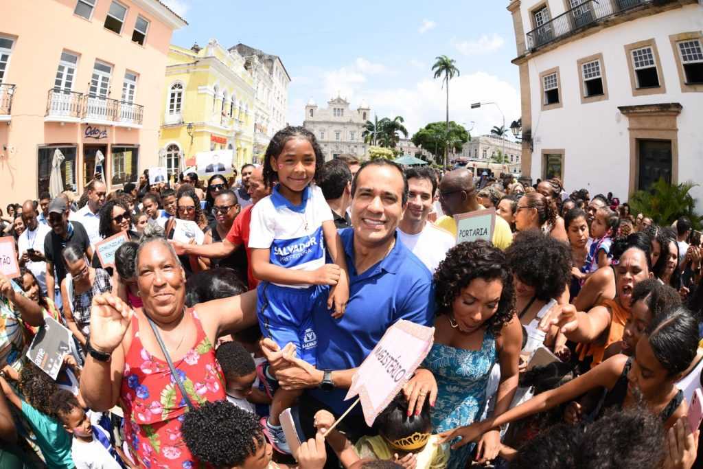 Bruno Reis inaugura escola no Pelourinho para atender 200 alunos em tempo integral